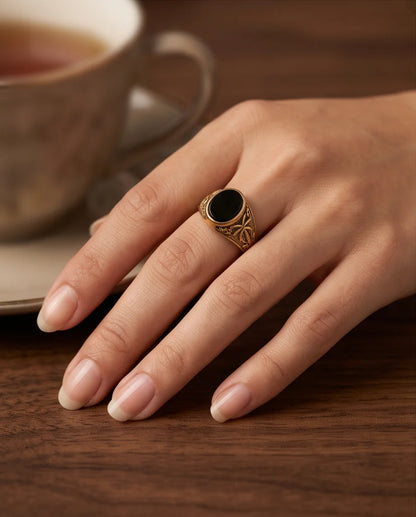 Onyx-Style Oval Cabochon Cross-Motif Filigree Gold Ring