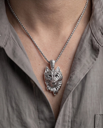 Silver Sculpted Wolf Head Pendant Necklace