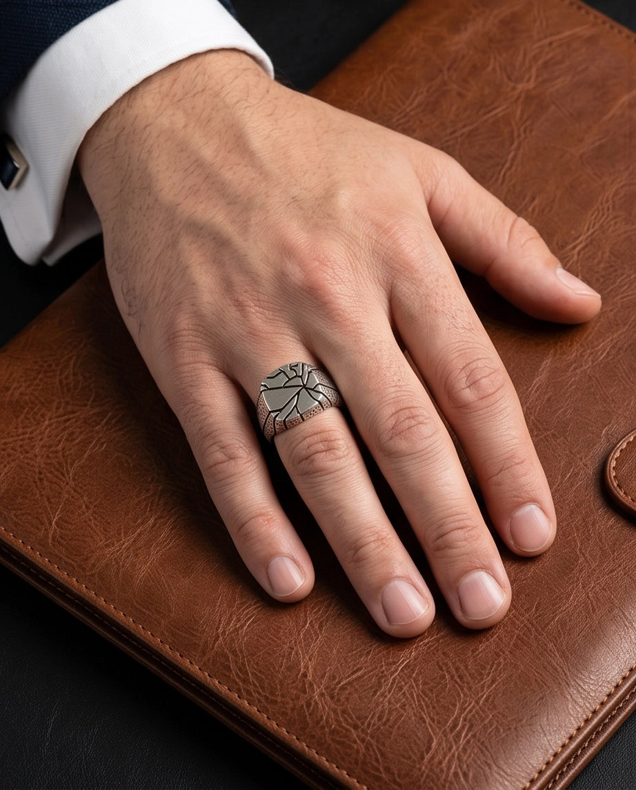 Shattered Earth Cracked Signet Ring