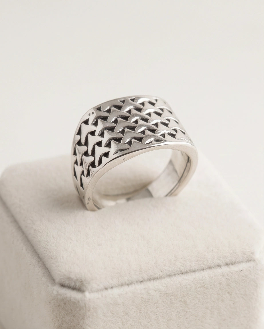 Interlocking Triangular Mosaic Silver Band