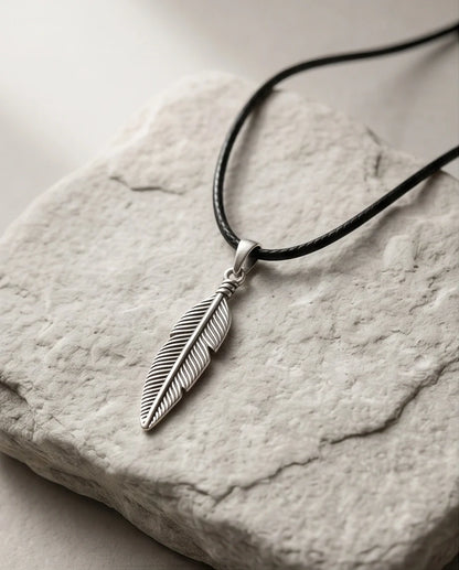 Silver Retro Feather Pendant Necklace