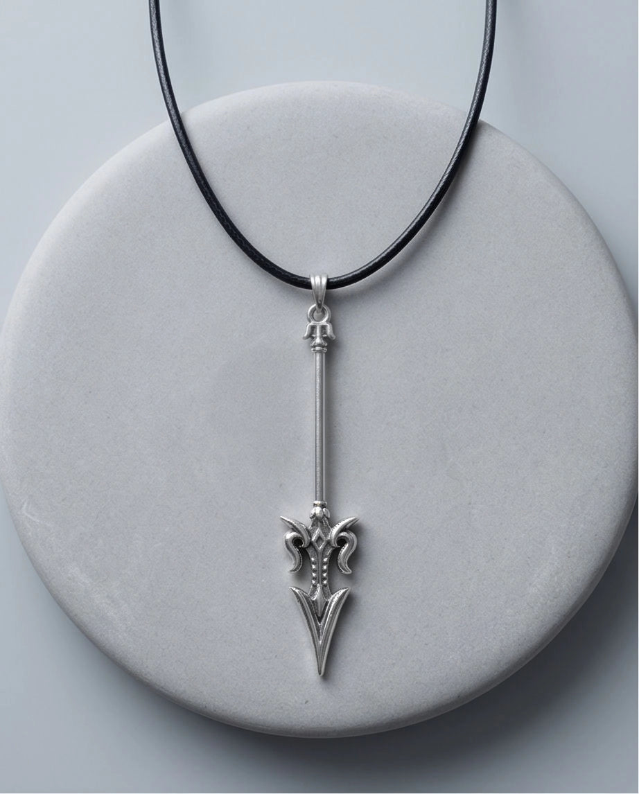 Spearhead Arrow Pendant Necklace