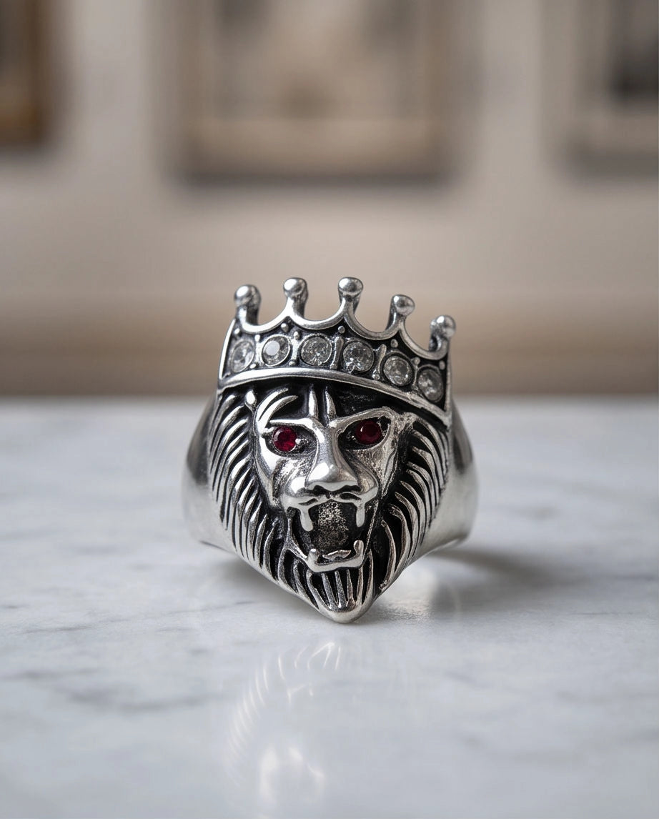 Ruby-Eyed Crowned Lion King Ring