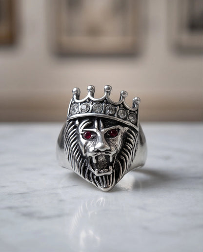 Ruby-Eyed Crowned Lion King Ring