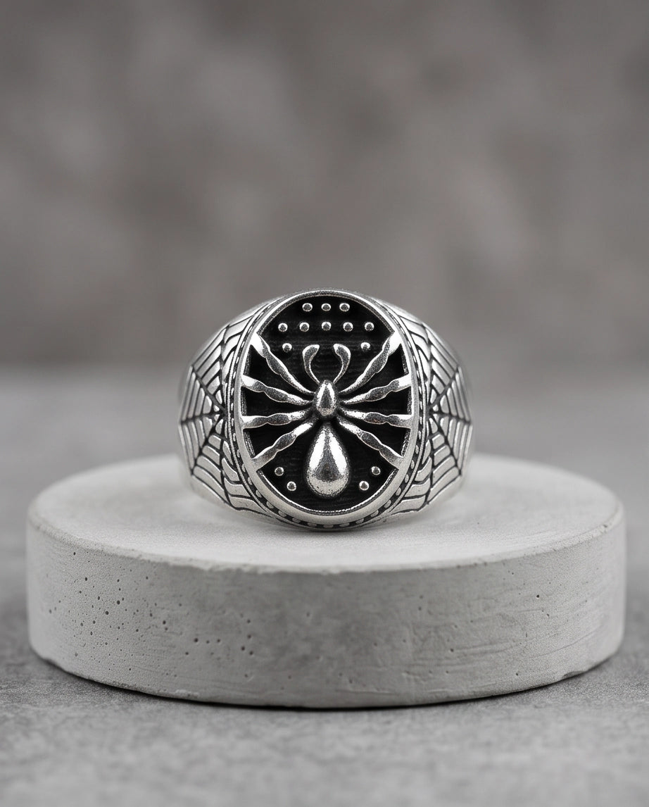 Arachnid Web-Shoulder Signet Silver Ring