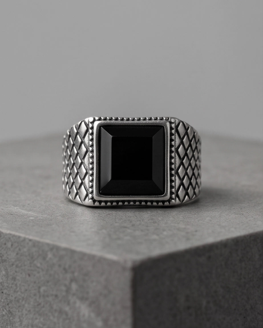 Pyramid Cut Onyx-Style Sawtooth Diamond-Mesh Silver Ring