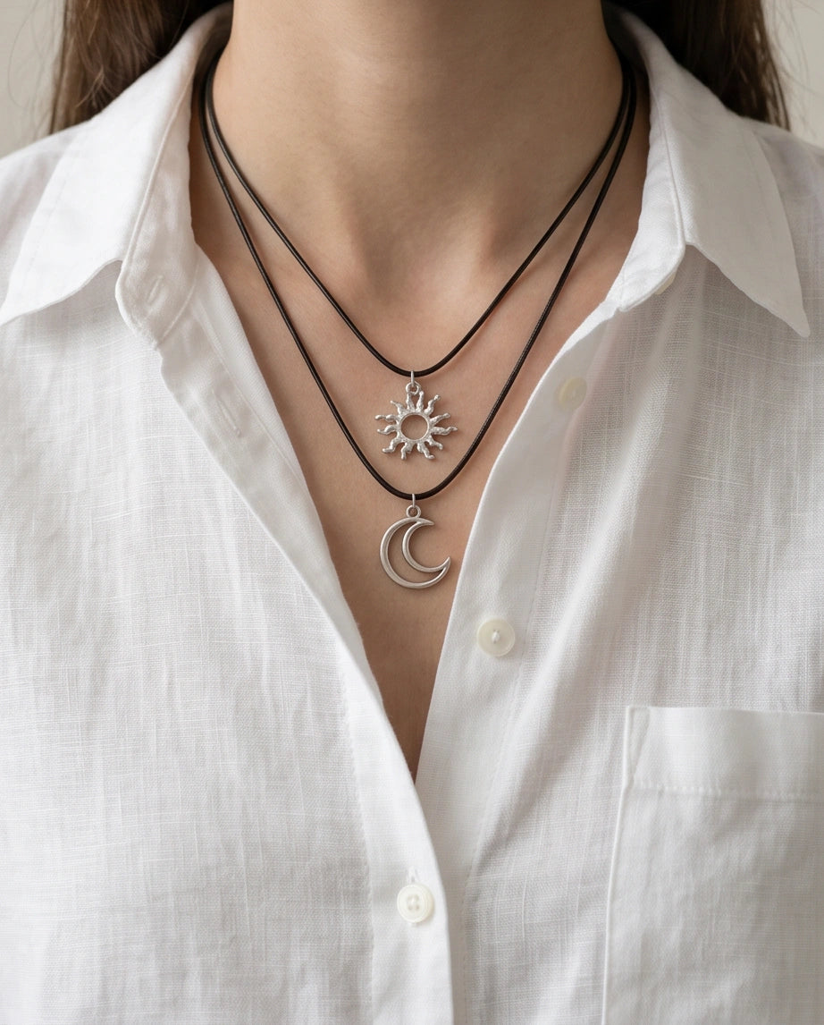 2pcs Celestial Sun and Moon Matching Pendant Necklaces Set