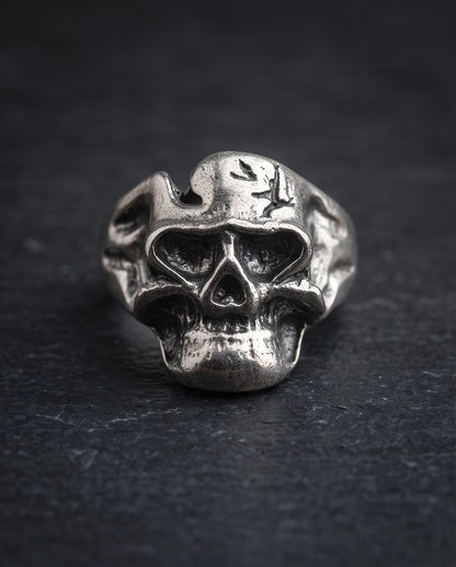 Fractured Cranium Sculpted Skull Ring