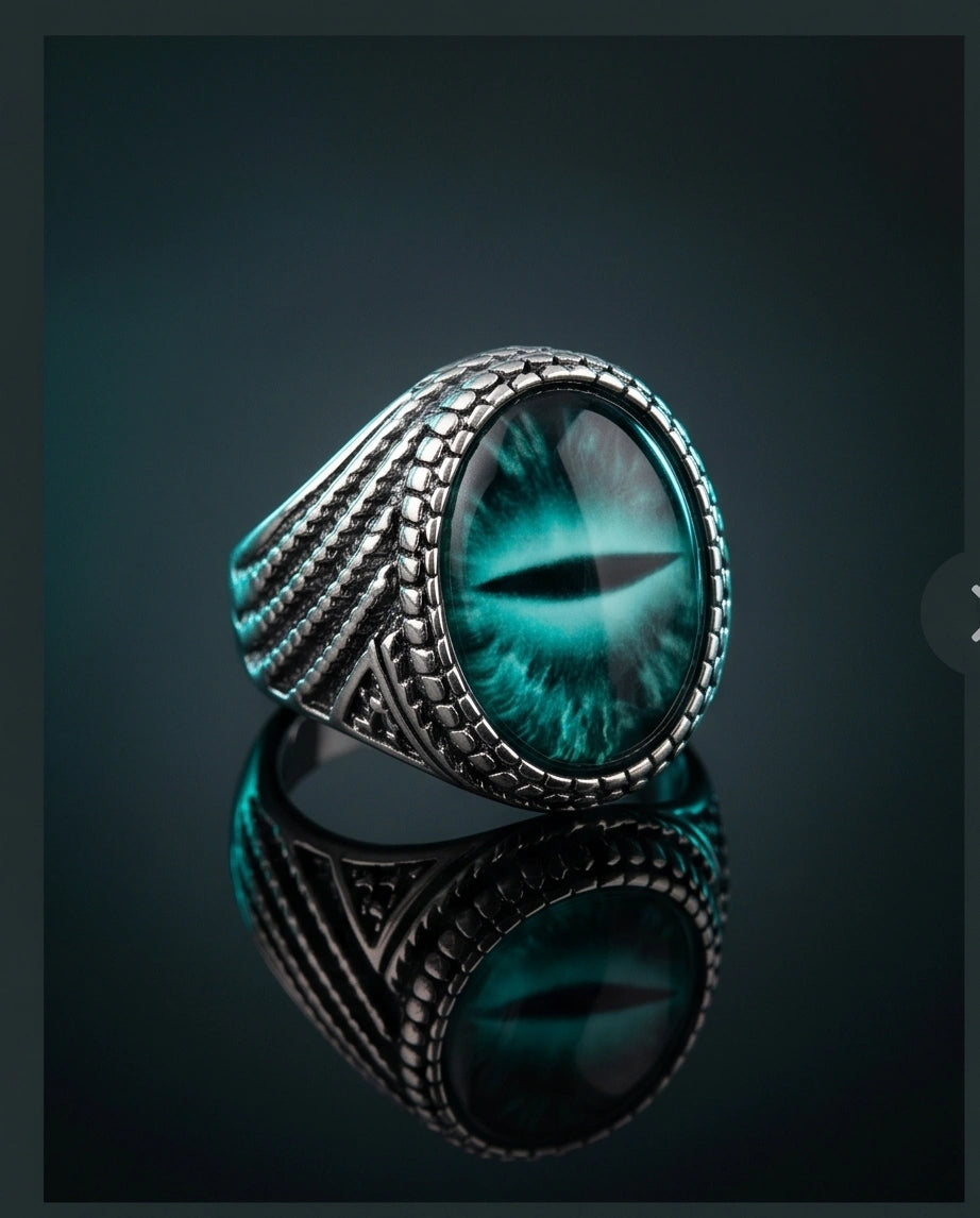 Vintage Sterling Silver Serpent Scale Deep Teal Eye Ring