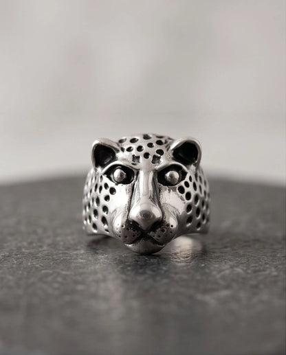 Oxidized Silver Sculpted Leopard Signet Ring