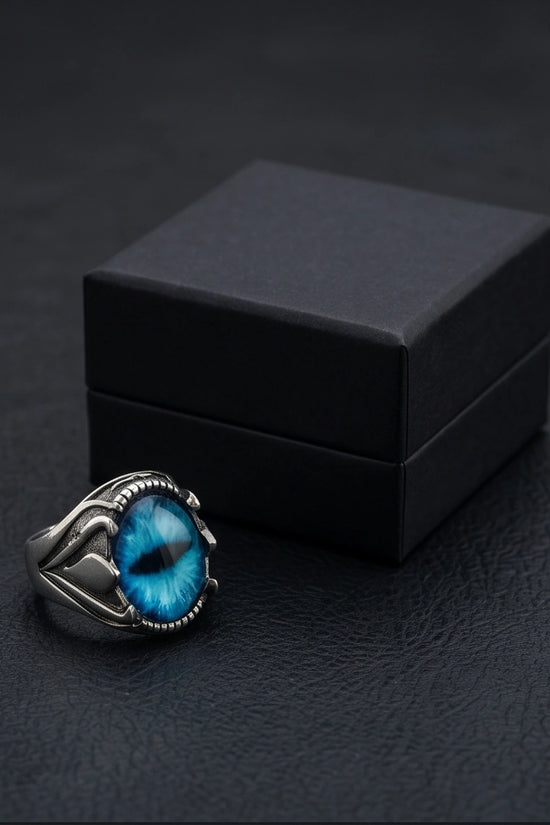 Vintage Sterling Silver Dragon's Claw Azure Eye Ring