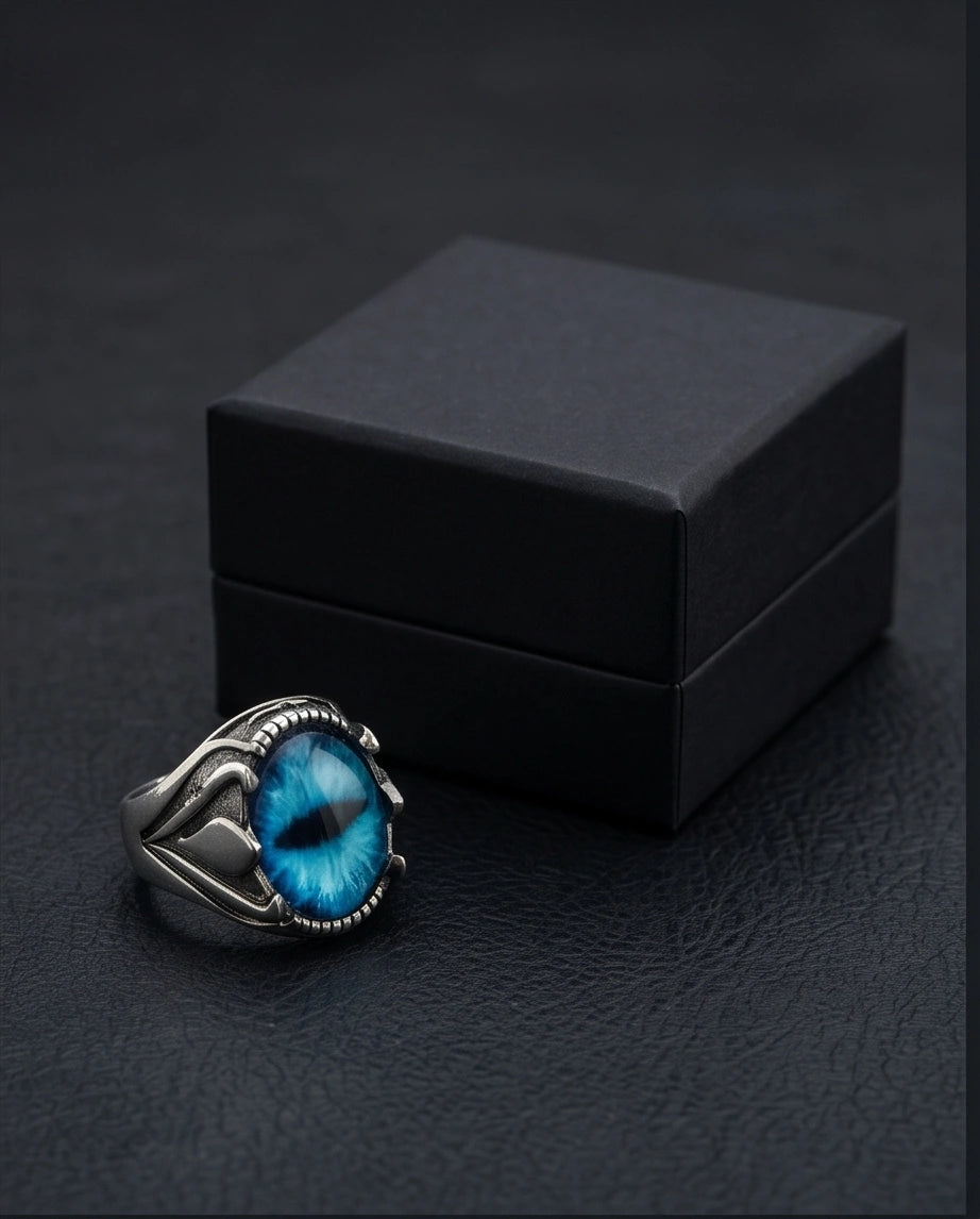 Vintage Sterling Silver Dragon's Claw Azure Eye Ring