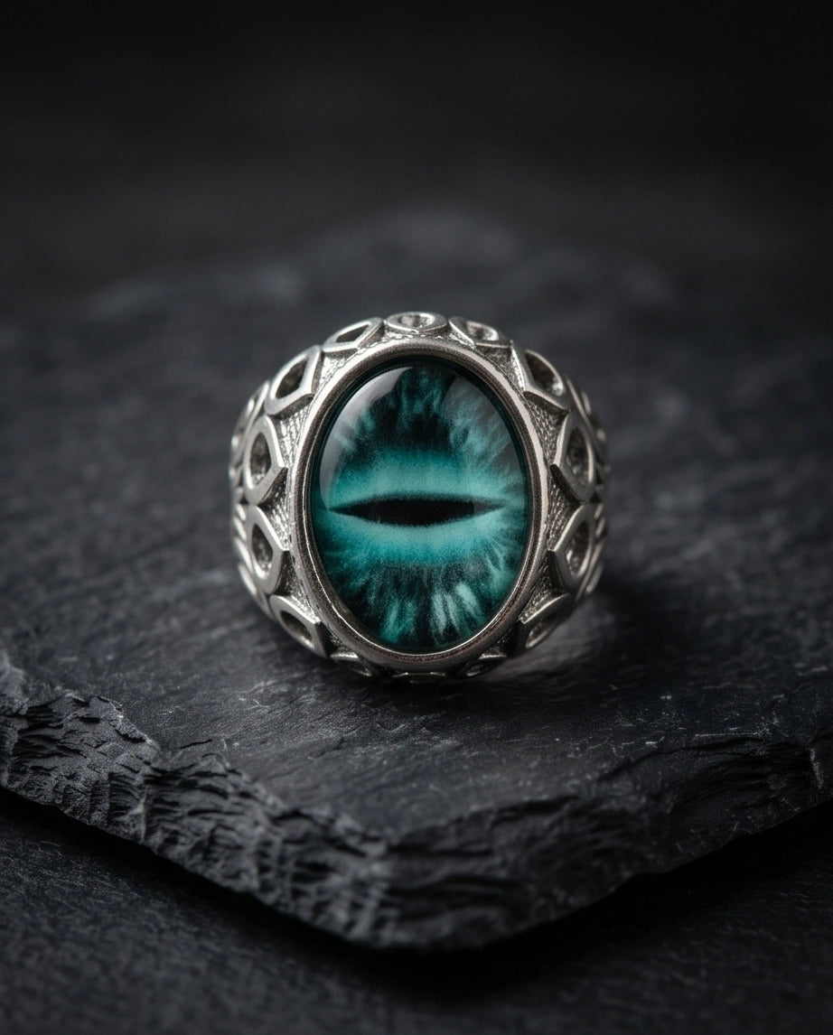 Vintage Sterling Silver Gothic Deep Teal Dragon's Eye Ring