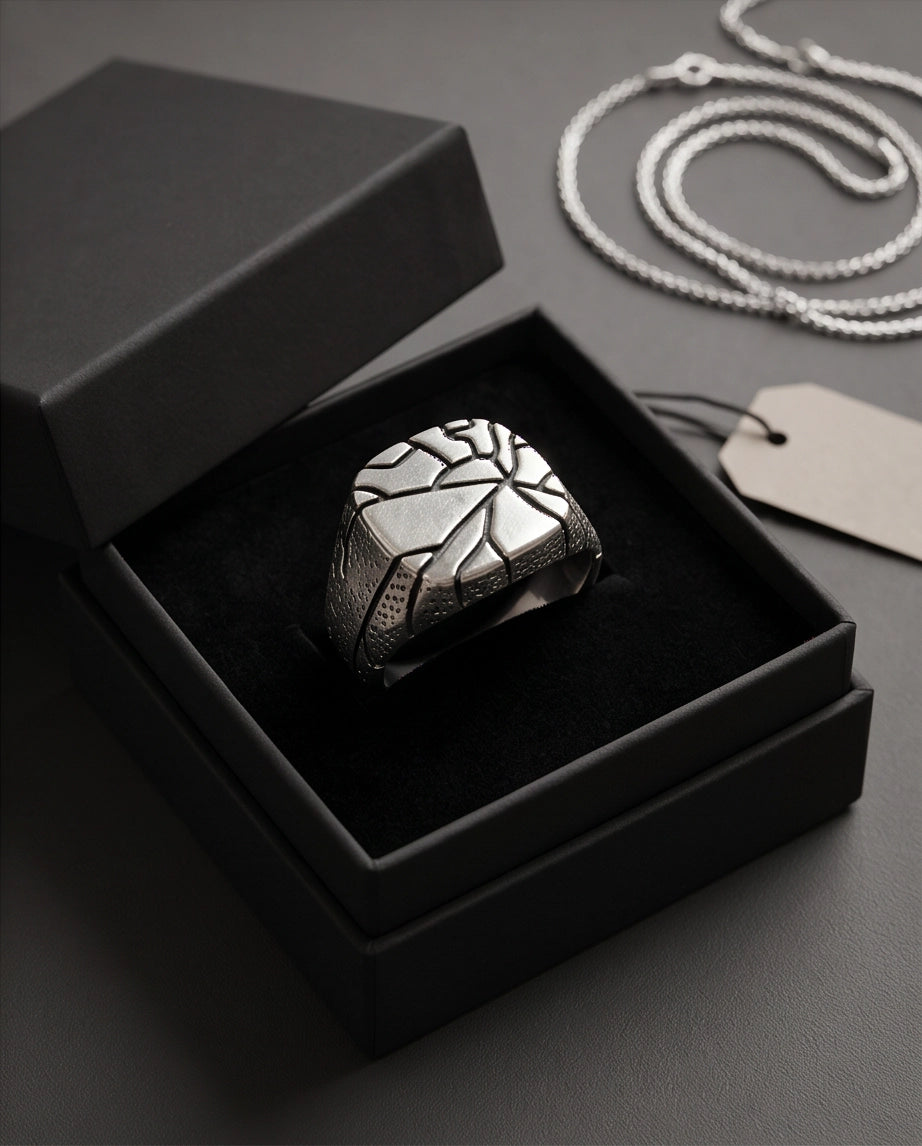 Shattered Earth Cracked Signet Ring