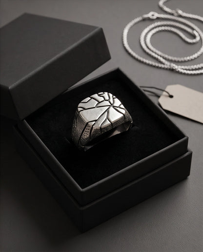 Shattered Earth Cracked Signet Ring