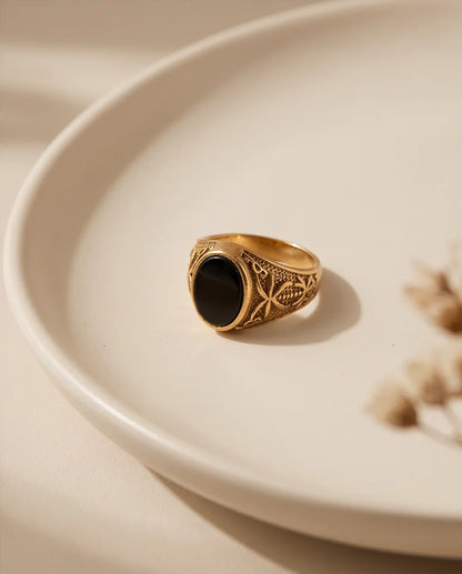 Onyx-Style Oval Cabochon Cross-Motif Filigree Gold Ring