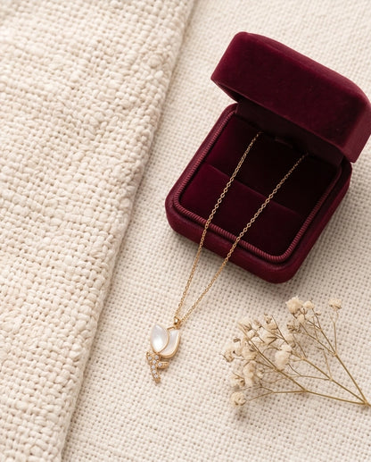 Gold Mother of Pearl Tulip Necklace