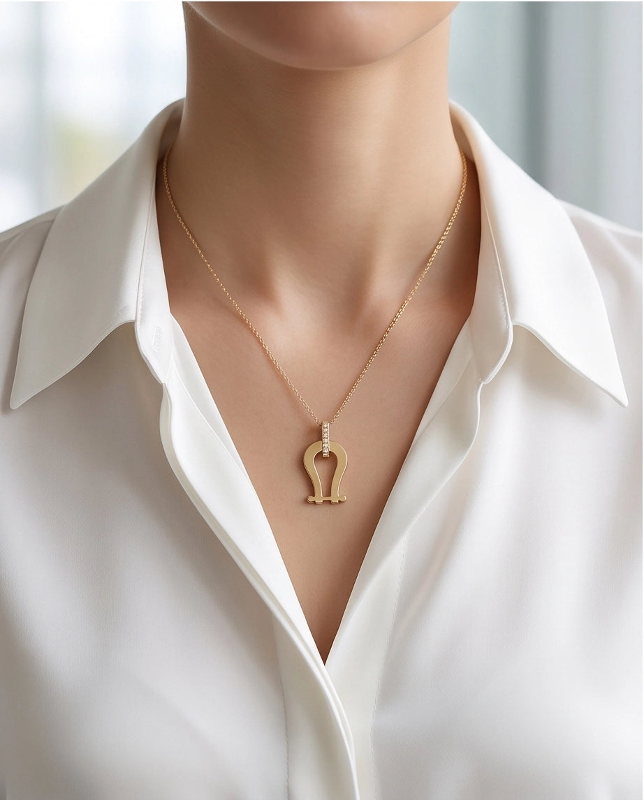 Gold Diamond-Cut Clover Pendant Necklace