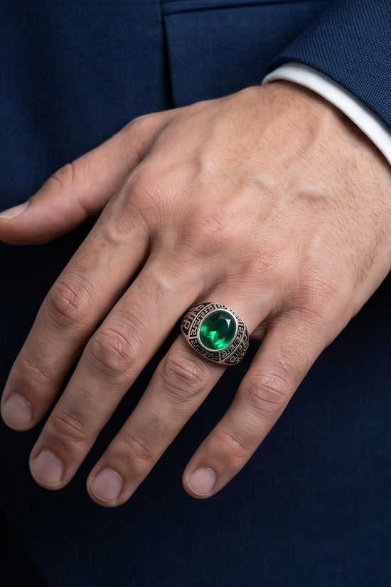 Vintage Emerald Green Military Signet Ring