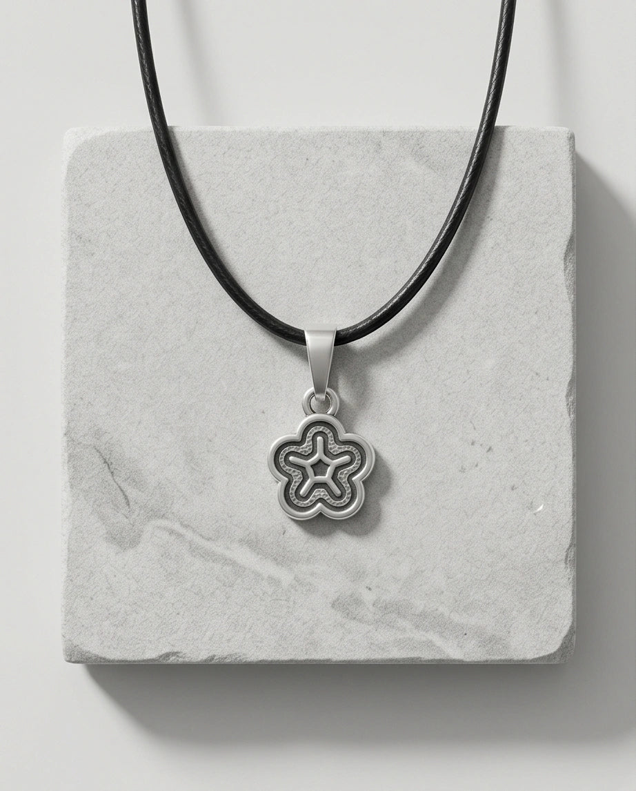 Silver Retro Concentric Blossom Necklace