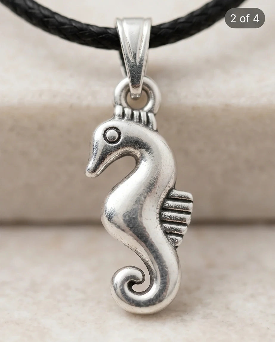 Silver Seahorse Pendant Necklace