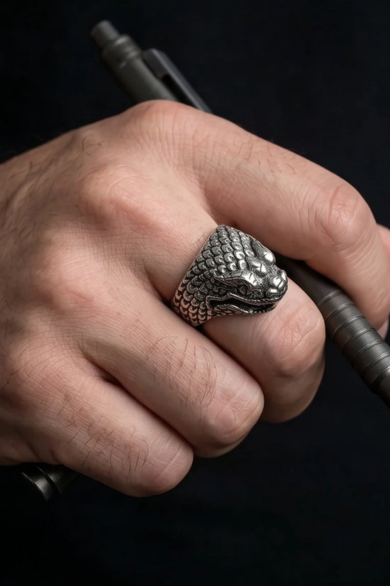 "Serpent’s Legacy" – Premium Viper Statement Ring