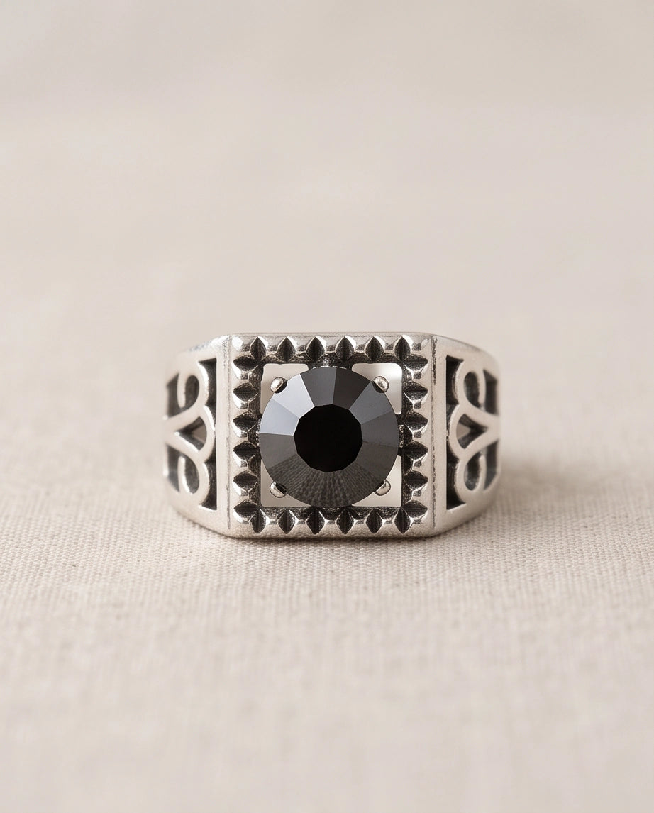 Brilliant Round Cut Faceted Black Sawtooth Filigree Scroll Silver Ring