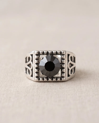 Brilliant Round Cut Faceted Black Sawtooth Filigree Scroll Silver Ring