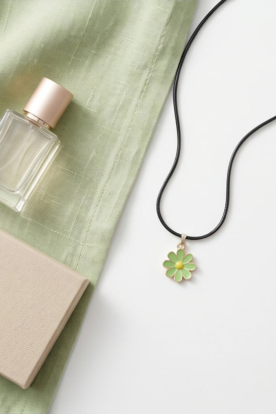 Gold and Light Green Daisy Necklace