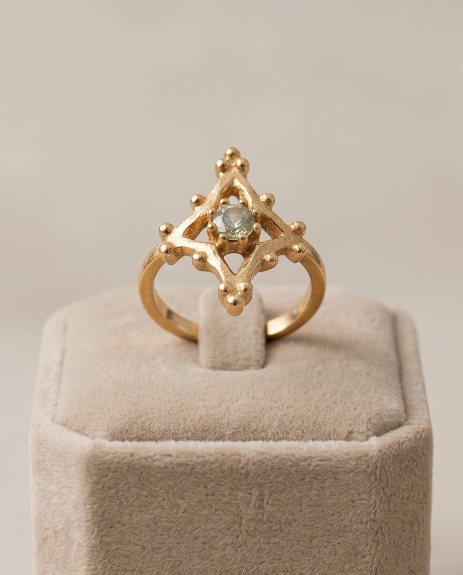 Vintage Gold Geometric Lattice Solitaire Ring