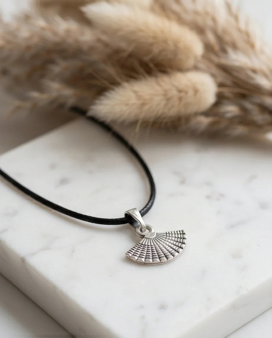 Silver Hand Fan Pendant Necklace