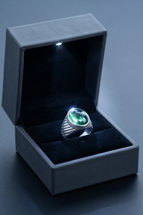 Vintage Sterling Silver Oval Emerald Cabochon Ring