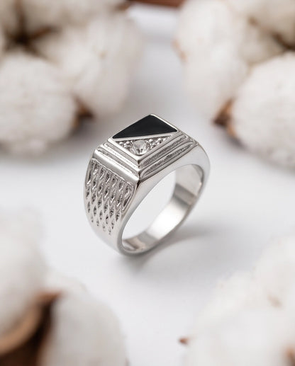 Onyx Inlay & Clear Gemstone Split-Face Mesh Band Silver Ring