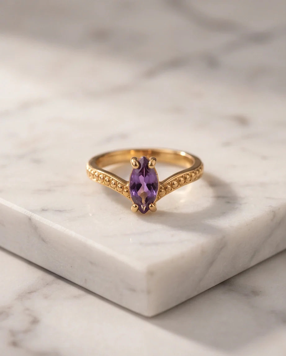 Vintage Gold Marquise Amethyst Filigree Ring