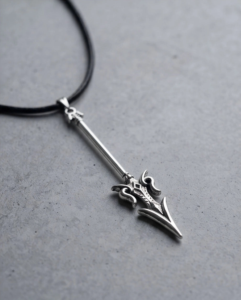 Spearhead Arrow Pendant Necklace