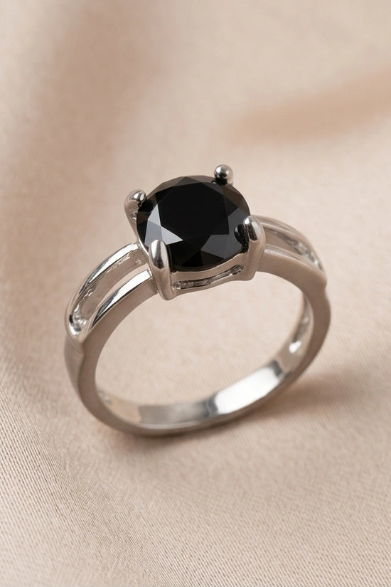 Sterling Silver Round-Cut Split Shank Black Onyx Ring
