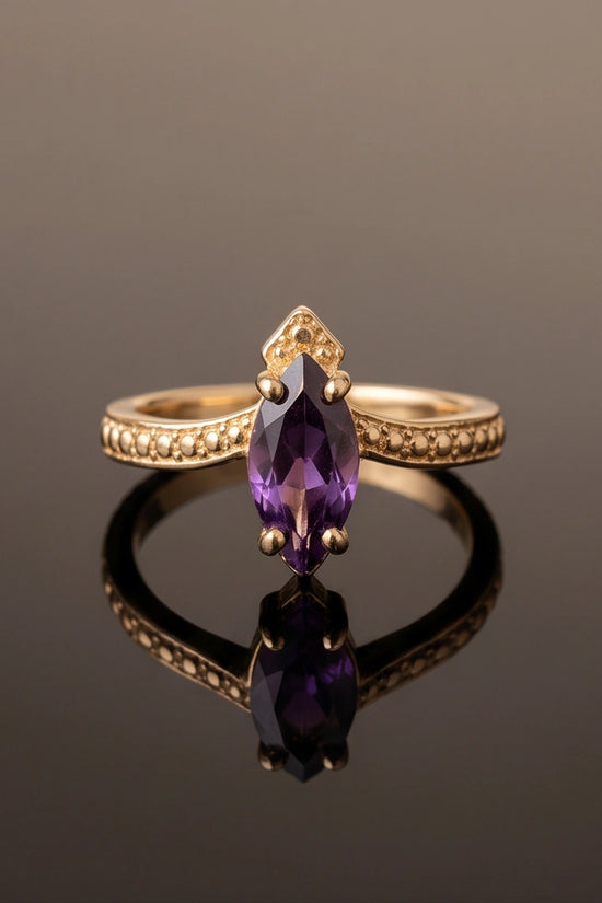 Vintage 14K Gold Marquise Amethyst Filigree Ring