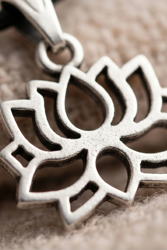 The Zen Bloom: Geometric Matte Silver Lotus Pendant Necklace