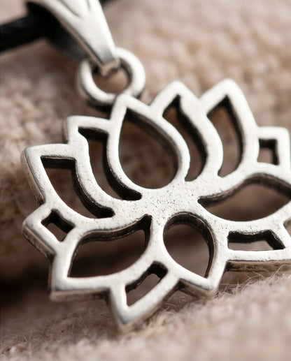 The Zen Bloom: Geometric Matte Silver Lotus Pendant Necklace