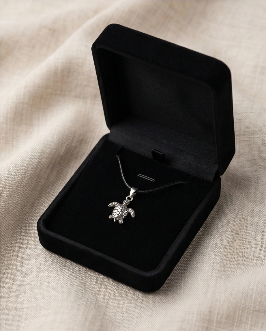 Silver Detailed Sea Turtle Necklace