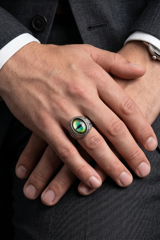 Vintage Sterling Silver Mythic Lime-Green Dragon's Eye Ring