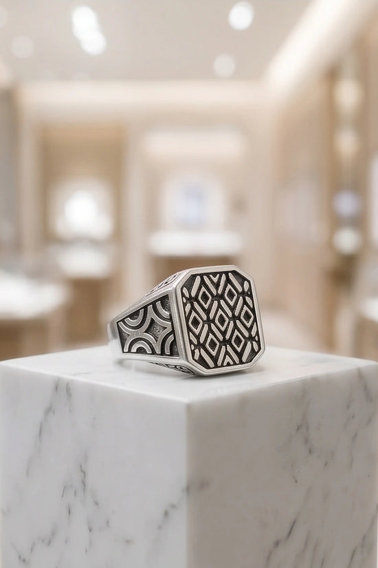 Vintage Sterling Silver Geometric Diamond Lattice Signet Ring