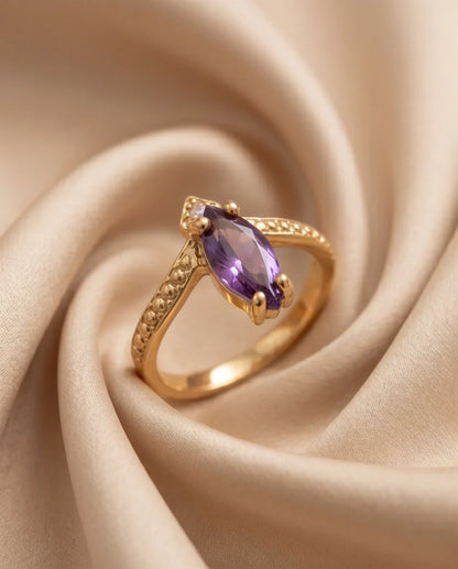 Vintage Gold Marquise Amethyst Filigree Ring