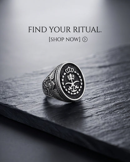Royal Crest Stippled Signet Ring