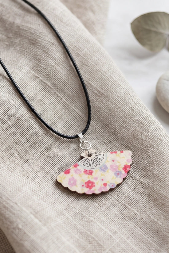 Vintage Pastel Pink Floral Hand-Fan Pendant Necklace
