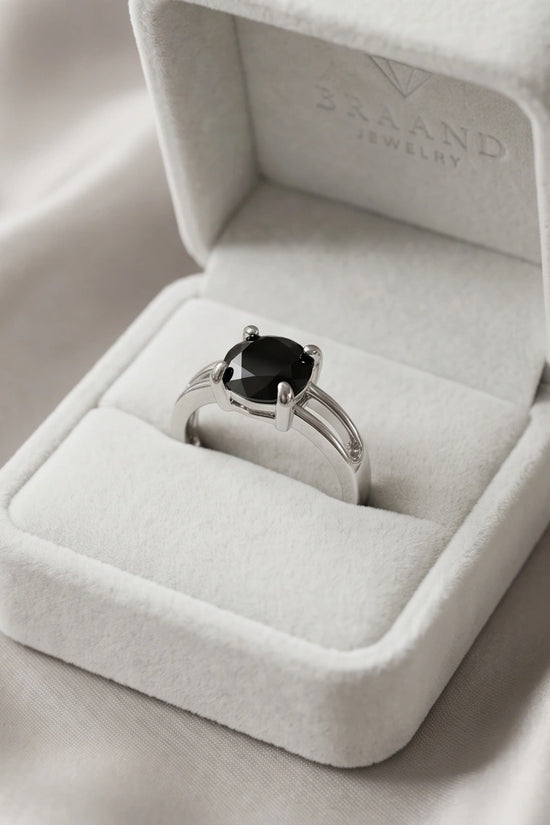 Sterling Silver Round-Cut Split Shank Black Onyx Ring