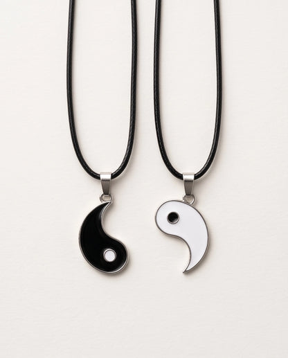 Silver Yin Yang Couple Enamel Pendant Necklace Set