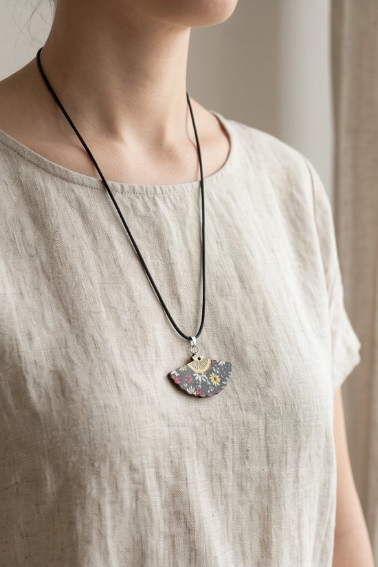 Vintage Black Botanical Hand-Fan Pendant Necklace