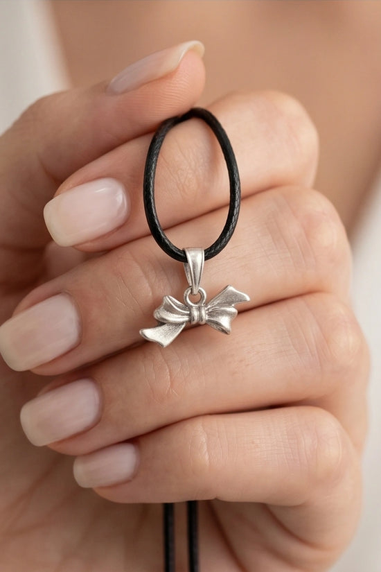 Silver Retro Ribbon Bow Necklace