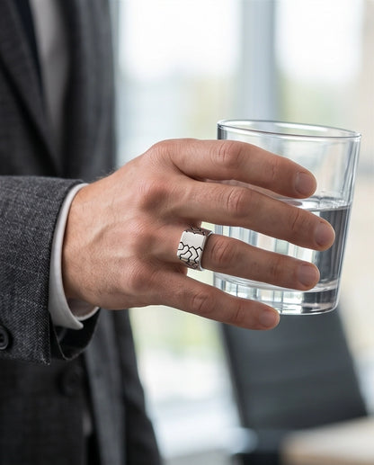 Fractured Asymmetric Signet Ring